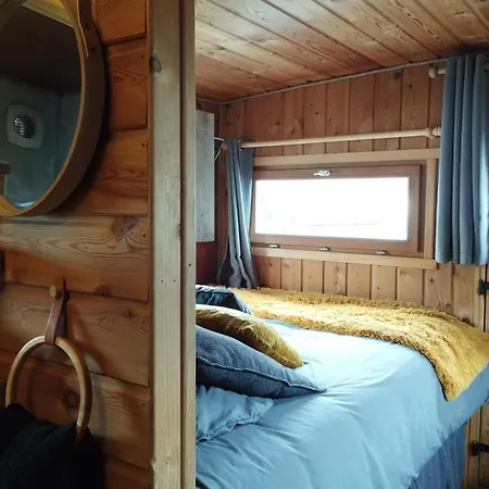 La Toue Charme - Bateau Traditionnel De La Loire ספינת מלון אנז'ה